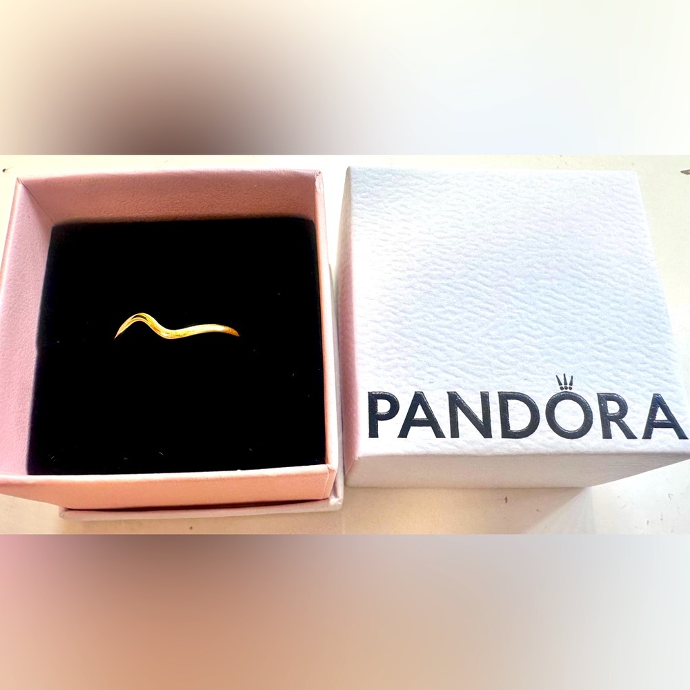 Pandora ring size 7.5